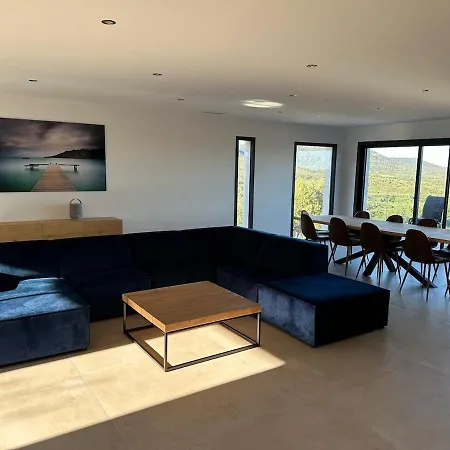 Luxury With Sea And Mountain View In Porto Vecchio